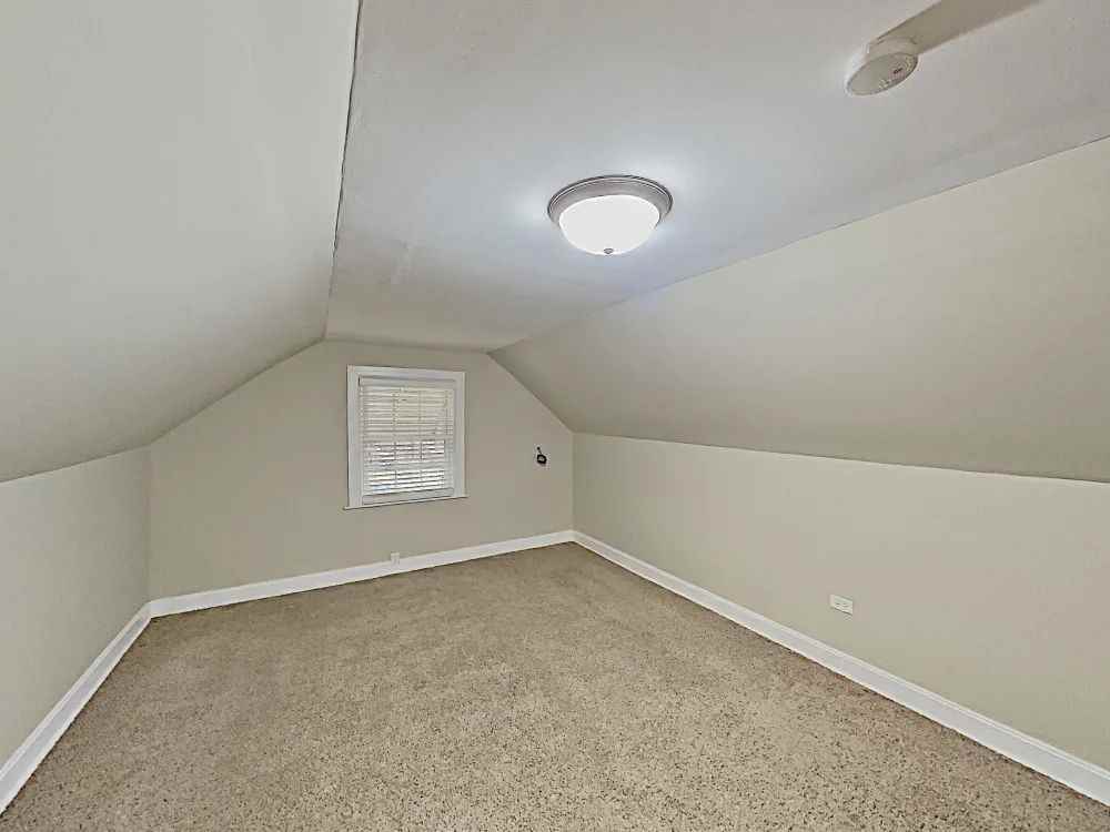 1010 W Duncannon Ave #NA - Photo 3 of 5