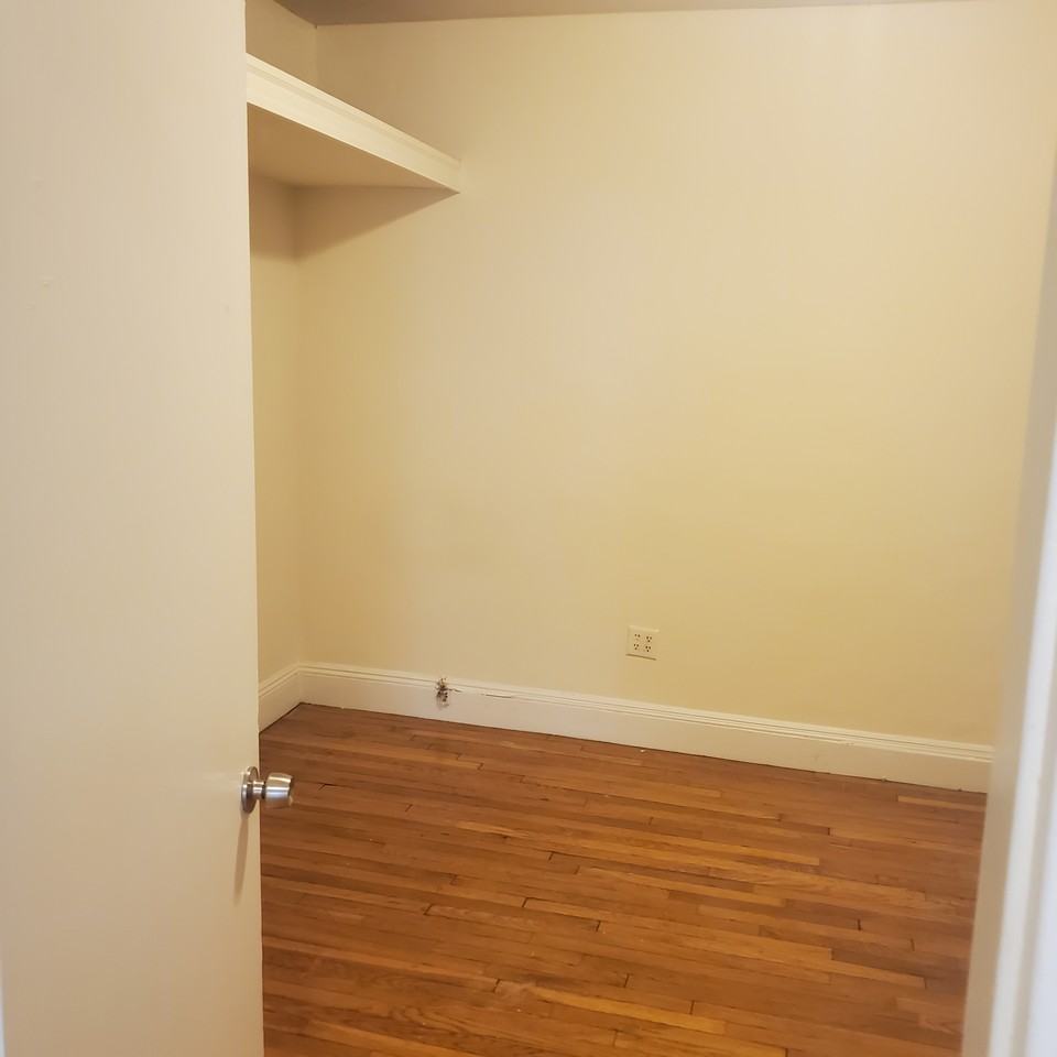 5 Lothian Rd #1 - Photo 6 of 14