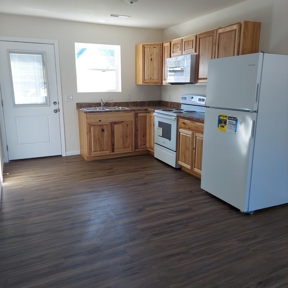 821 S Muldrow St #NA - Photo 5 of 9