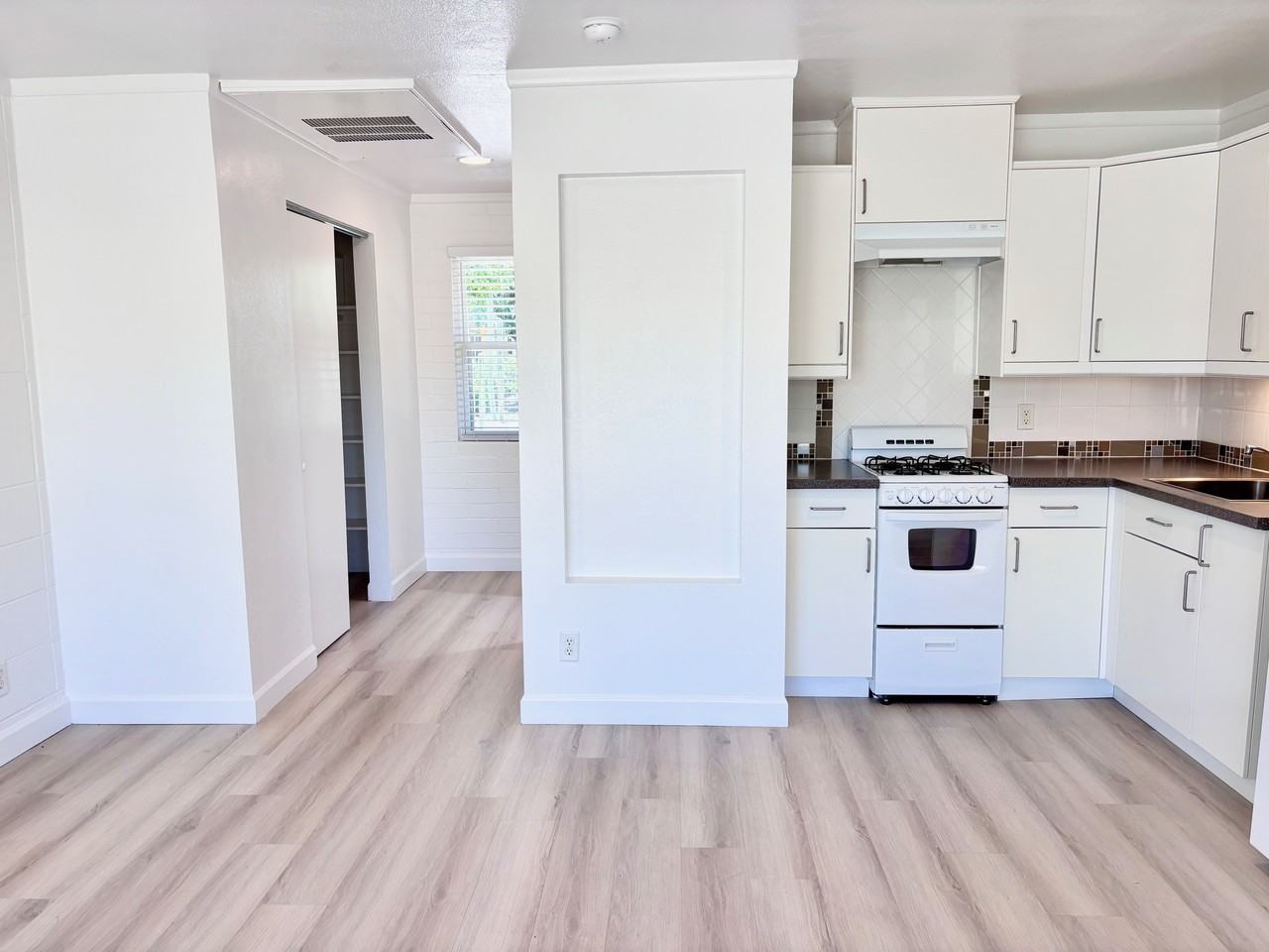 6557 E Osborn Rd #14 - Photo 3 of 26