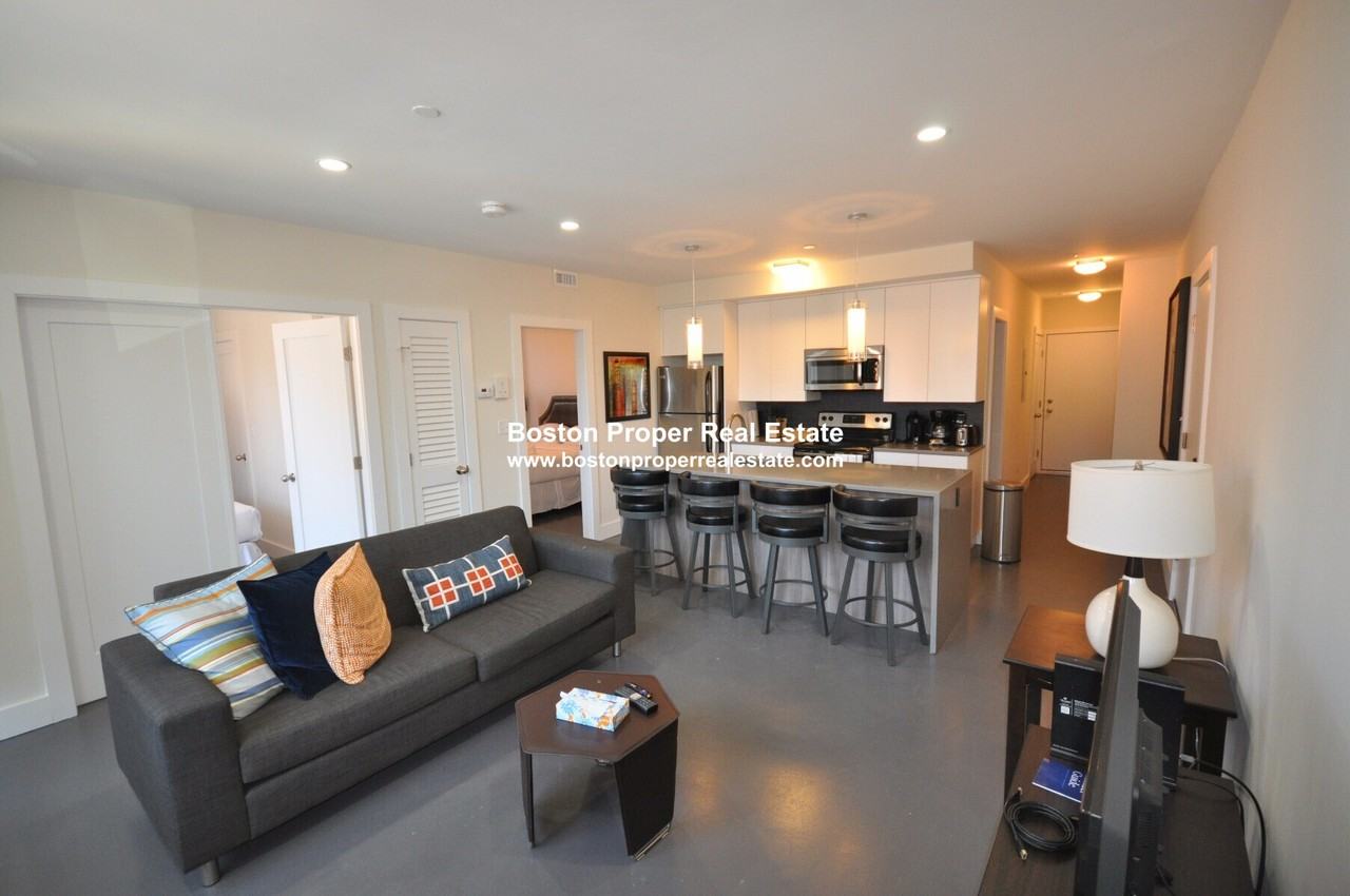 659 Massachusetts Ave #3 - Photo 2 of 12