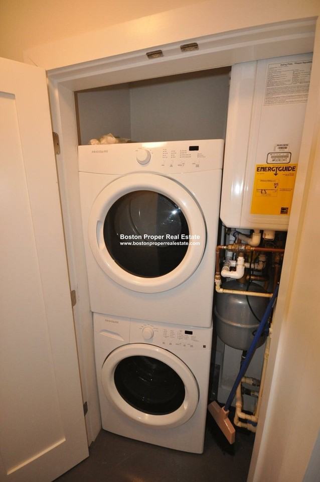 659 Massachusetts Ave #3 - Photo 3 of 12