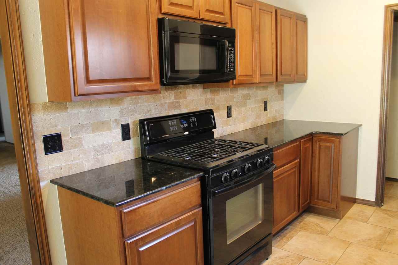 2325 Appleway St #NA - Photo 3 of 13