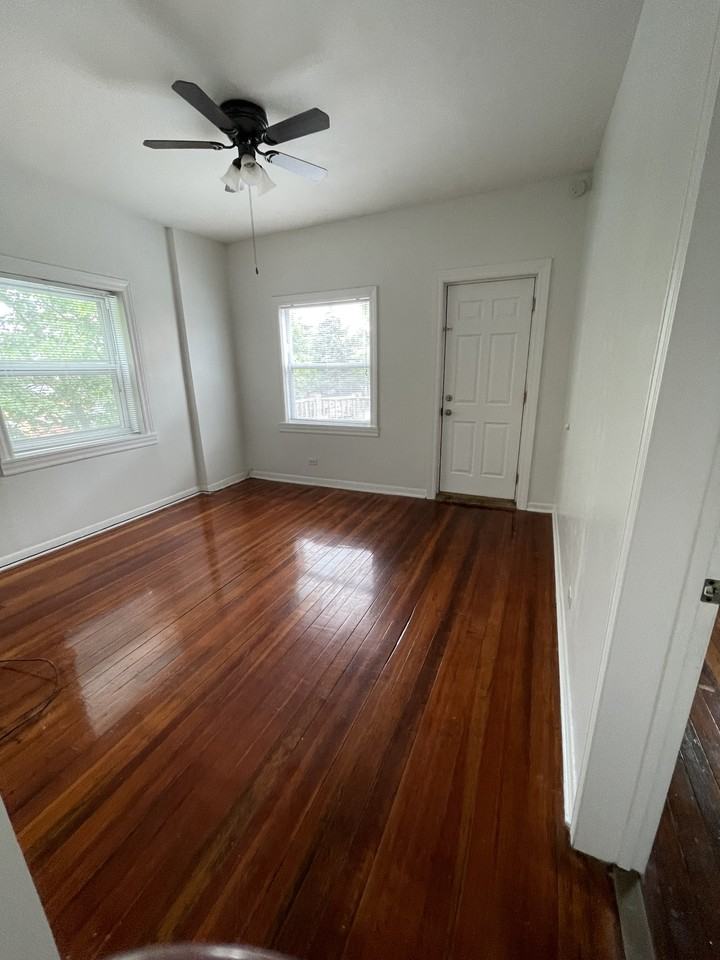 2724 W Chicago Ave #2R - Photo 4 of 16