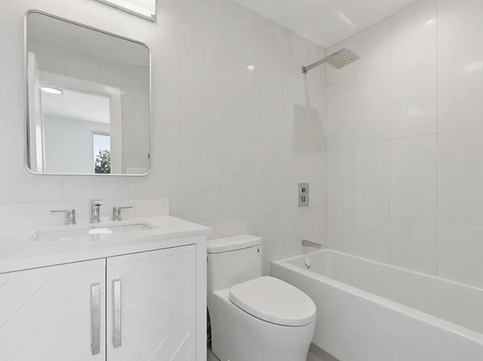 1924 W Grand Ave #2 - Photo 6 of 12