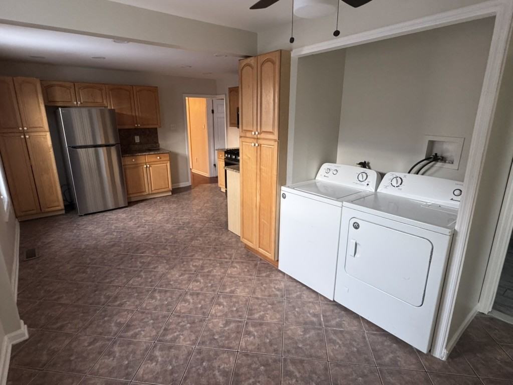 85 Lawn Park Ave #NA - Photo 6 of 14