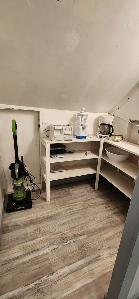 1929 6th St #B - Photo 2 of 21