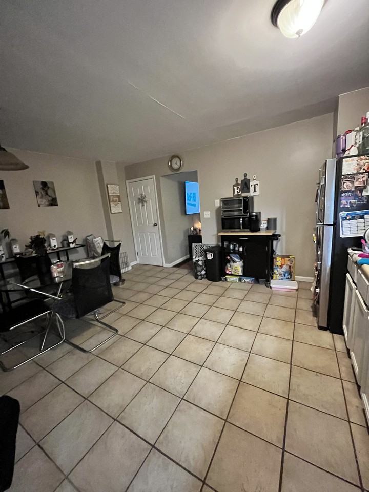 515 Chestnut St - Photo 5 of 13