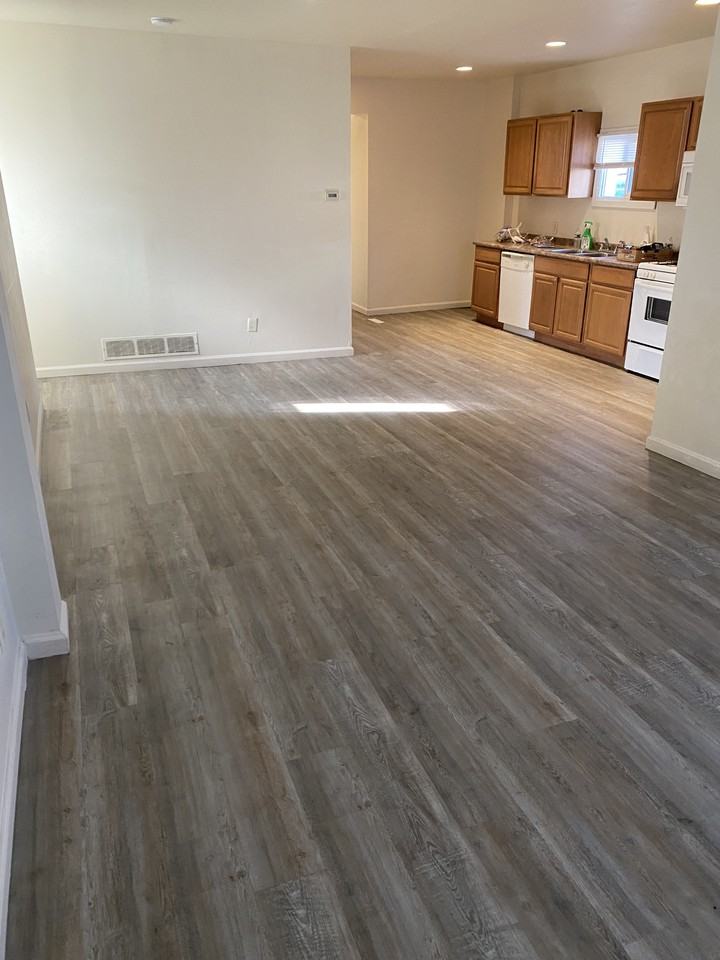 54 Dawson Ave #1stFL - Photo 2 of 8