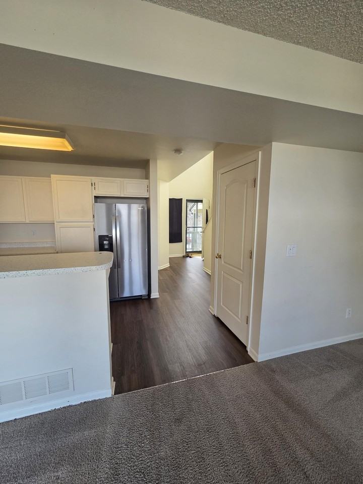 3516 Atlantic Dr - Photo 2 of 21