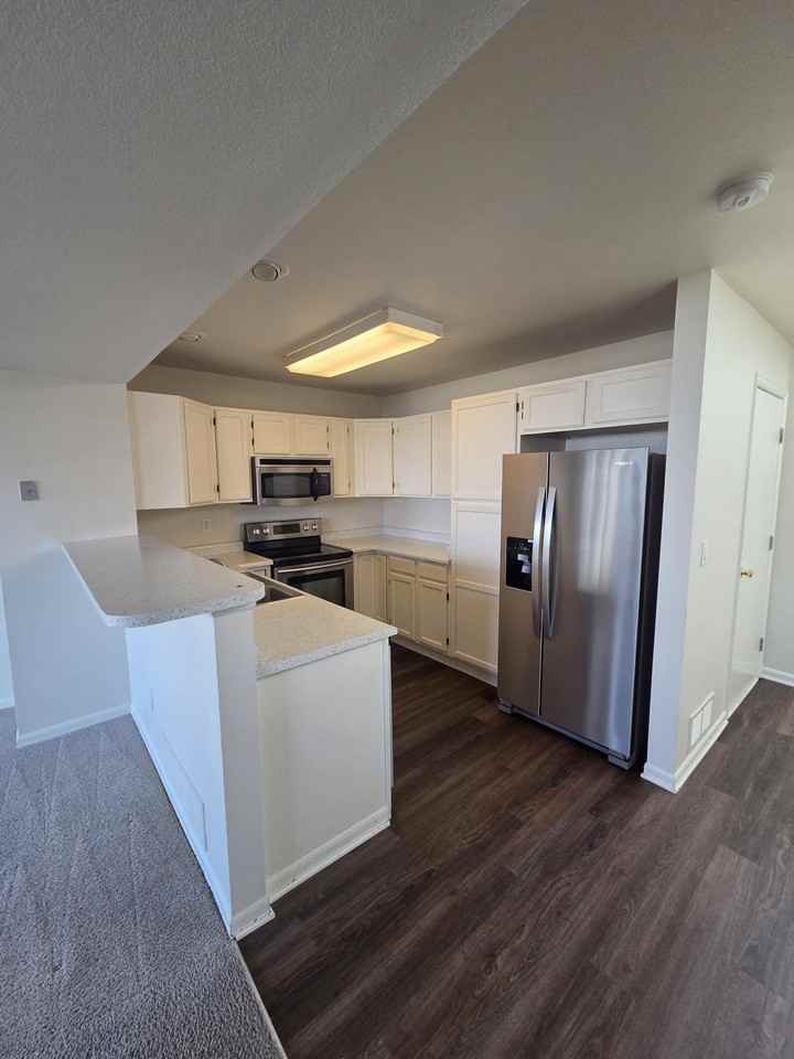 3516 Atlantic Dr - Photo 3 of 21