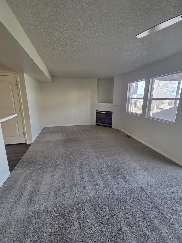 3516 Atlantic Dr - Photo 4 of 21