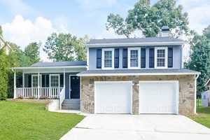 featured image of 3350 Eastwood Trl