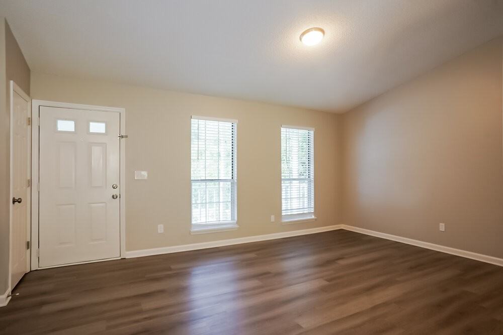 3350 Eastwood Trl - Photo 6 of 18