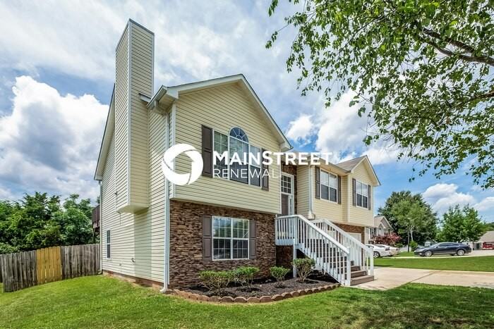 3040 Reynolds Run - Photo 2 of 17