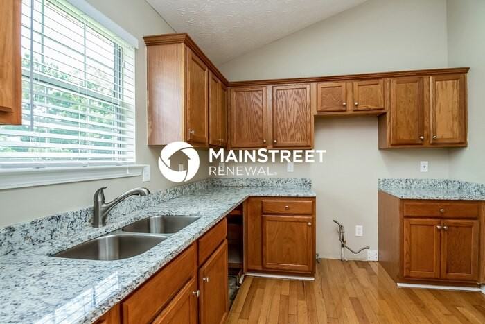 3040 Reynolds Run - Photo 6 of 17