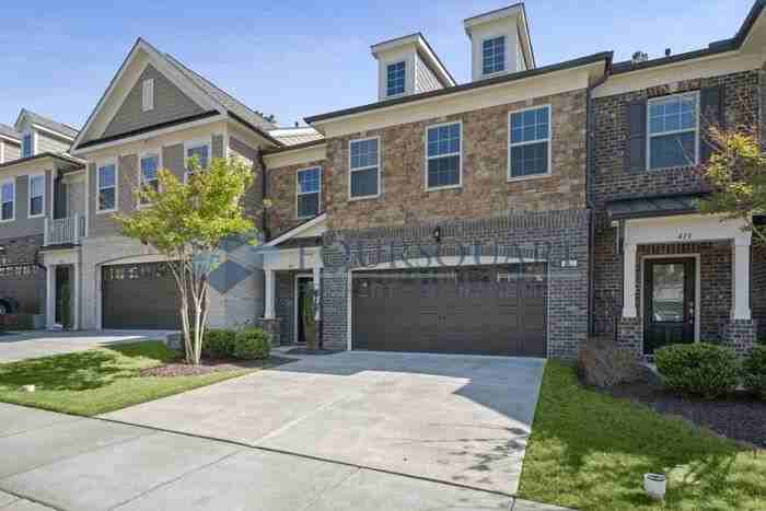 411 Daylin Dr - Photo 2 of 26