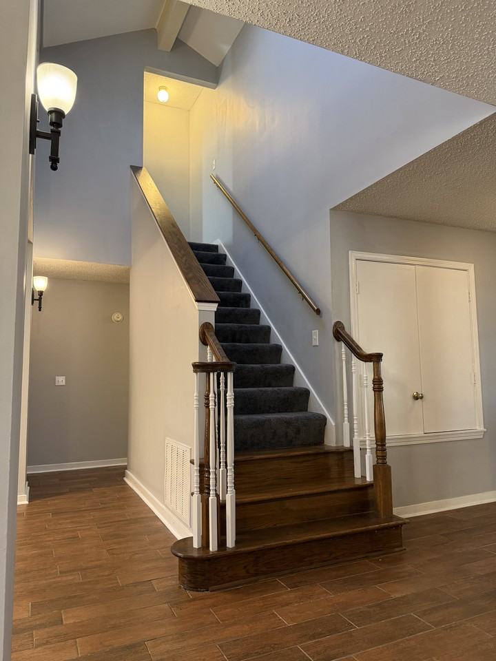 1020 Mcdale Ln #NA - Photo 4 of 27