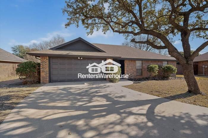 3316 Brooke St - Photo 2 of 39