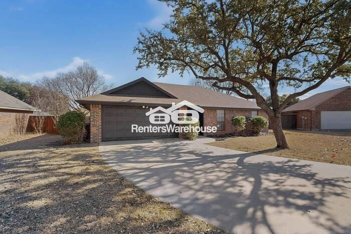 3316 Brooke St - Photo 4 of 39