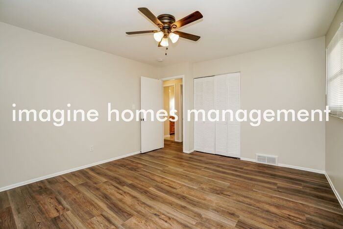 835 Quaker Dr - Photo 7 of 17