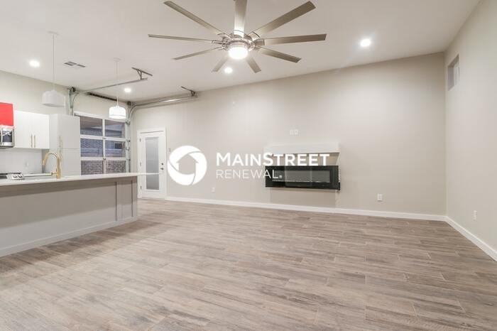 11347 Paradise Out Ln - Photo 3 of 16