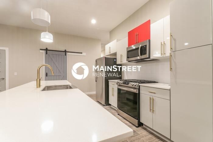 11347 Paradise Out Ln - Photo 5 of 16