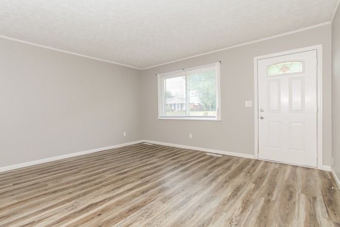 803 Crowden Dr - Photo 3 of 11