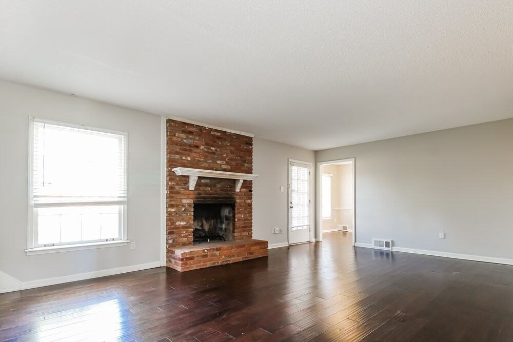 1790 Malabar Dr - Photo 5 of 17