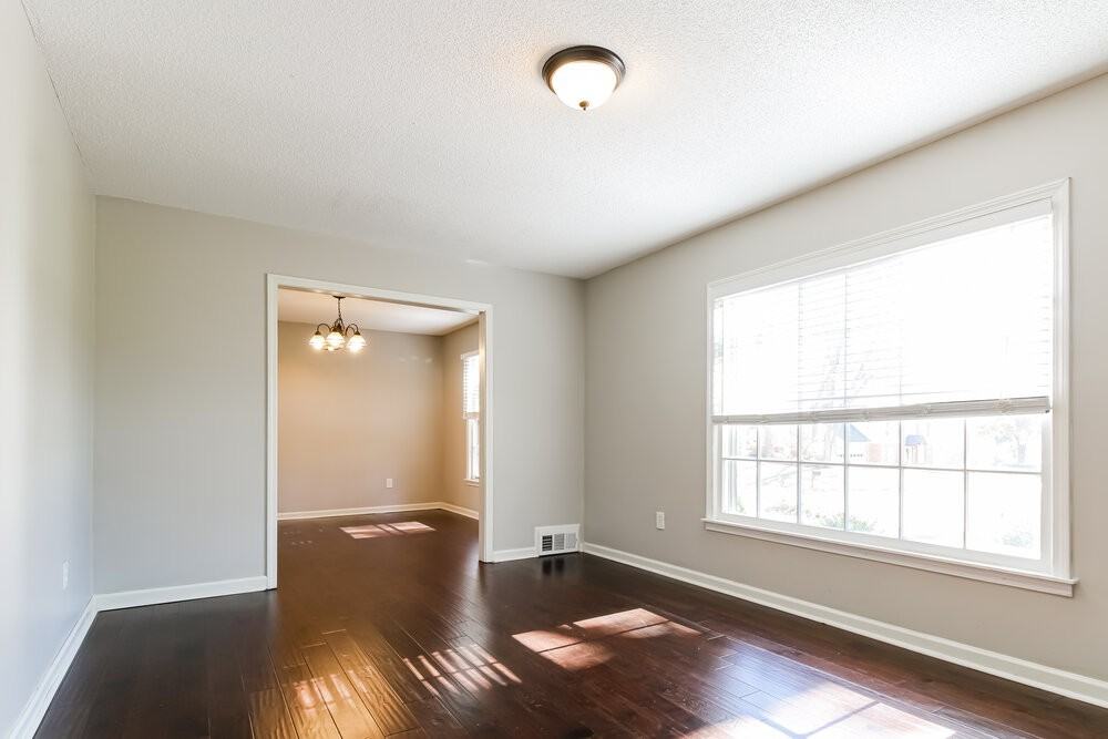 1790 Malabar Dr - Photo 6 of 17