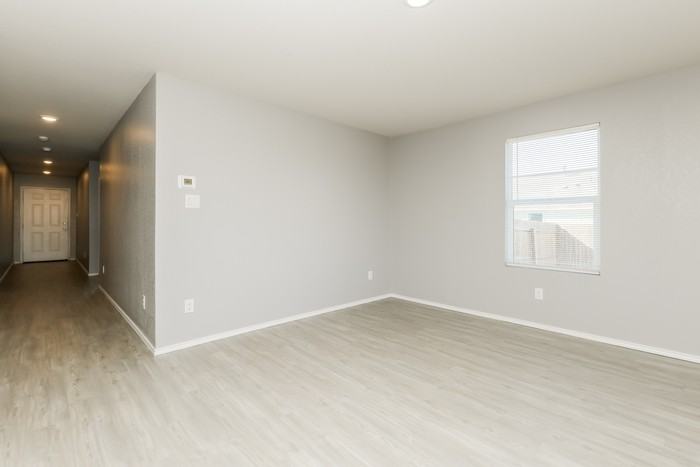 347 Agave Cir - Photo 7 of 19