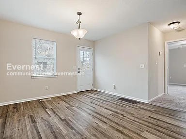 171 Charleston Way - Photo 6 of 36