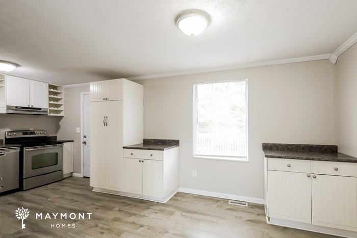 890 Laverty Ln - Photo 7 of 13