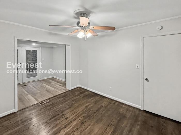 4905 Scenic View Dr - Photo 6 of 24