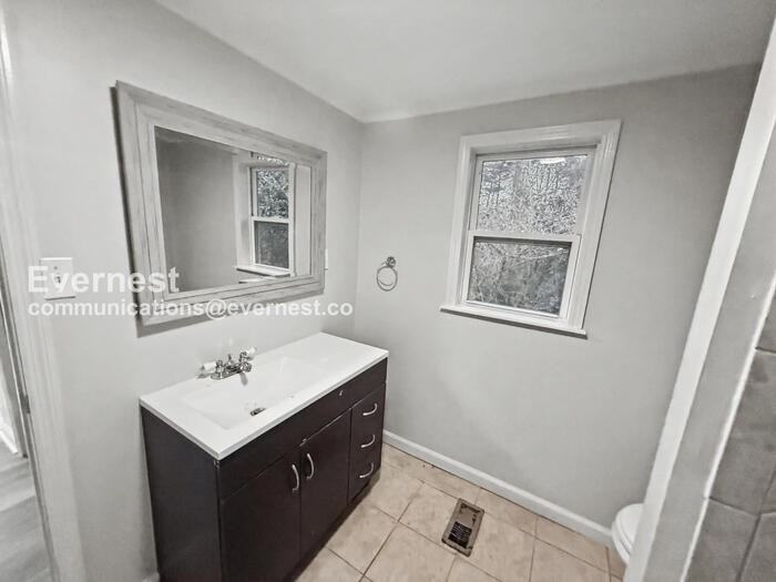 4905 Scenic View Dr - Photo 7 of 24