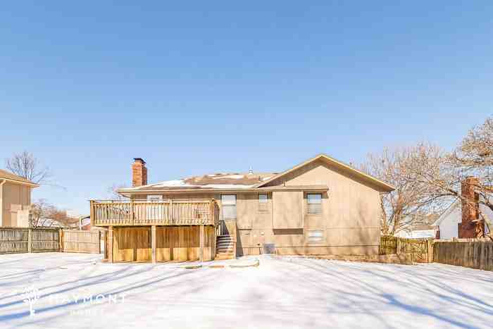 505 Dover Ct - Photo 3 of 3