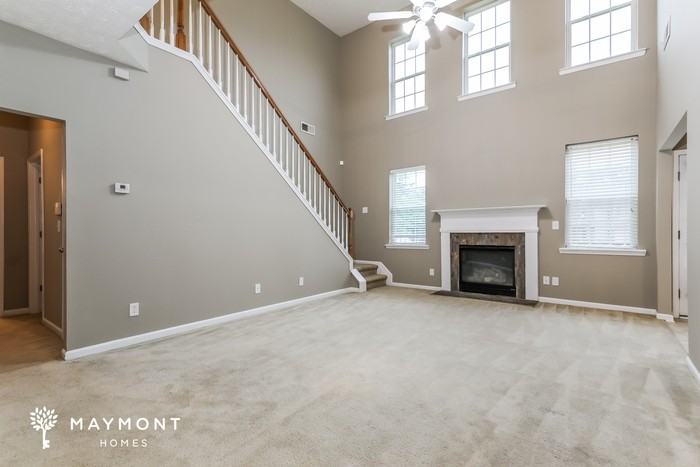 5601 Victoria Pl - Photo 4 of 12