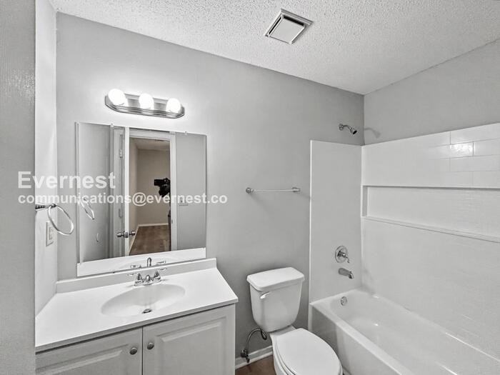 6572 Rosewood Dr - Photo 6 of 15