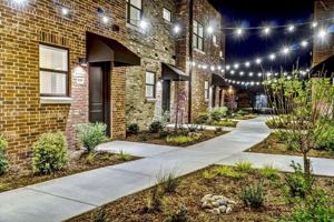 featured image of 517 E B St #E