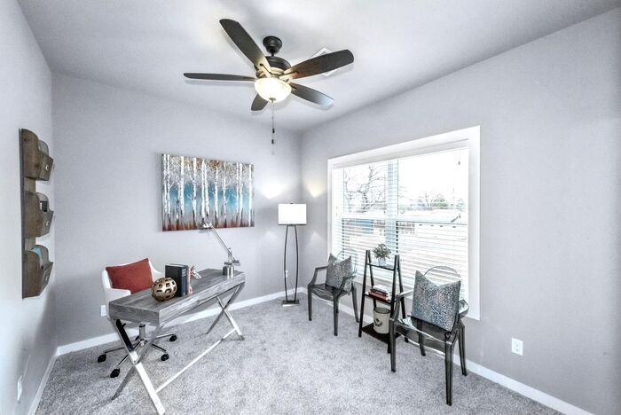 517 E B St #E - Photo 7 of 18