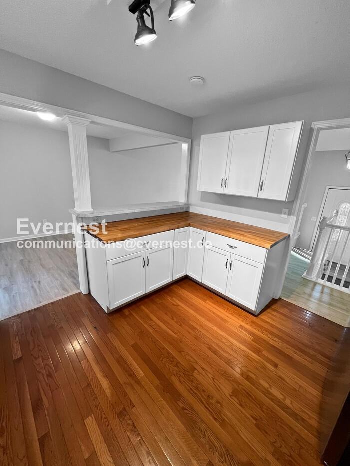 13033 S Cardiff St - Photo 3 of 24