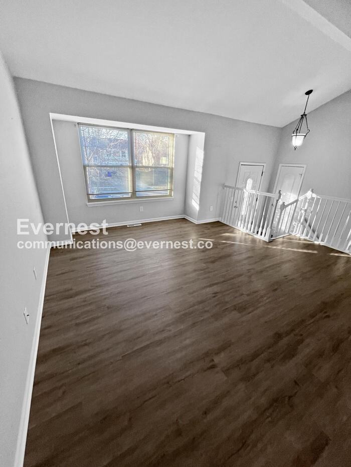 13033 S Cardiff St - Photo 5 of 24