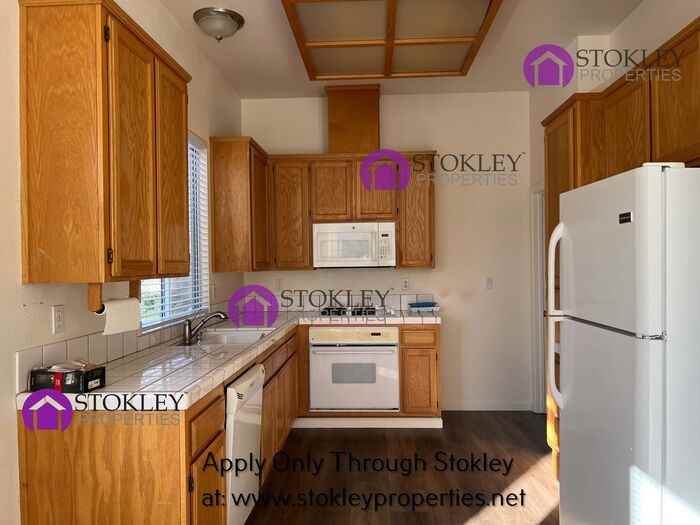 2133 Bluerock Cir - Photo 7 of 28