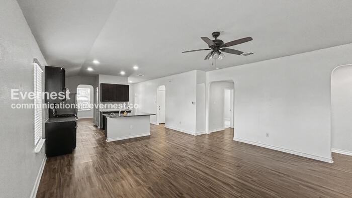 6403 Kingsley Edge - Photo 5 of 20