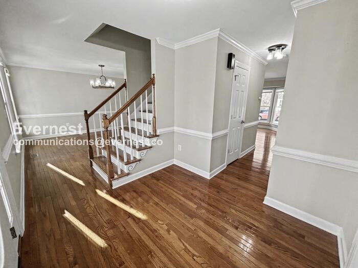 10401 Bristol Ct - Photo 2 of 40