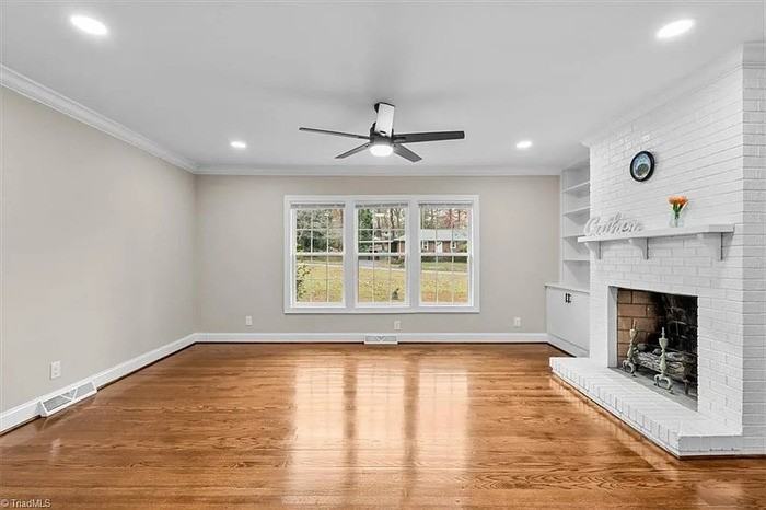 3555 Cherry Ln - Photo 4 of 33