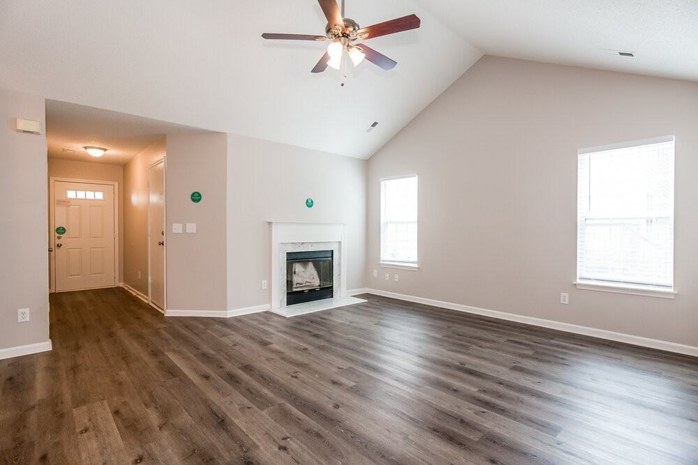 8631 Bodkin Ct - Photo 4 of 16