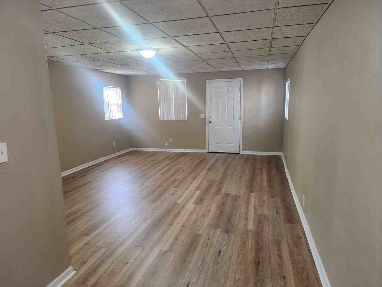 955 Mackinaw St #1 - Photo 6 of 9