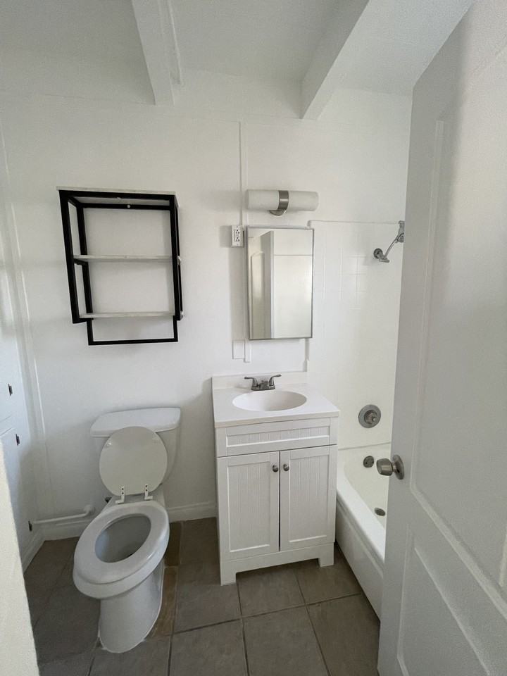 44536 1/2 Date Ave - Photo 4 of 6