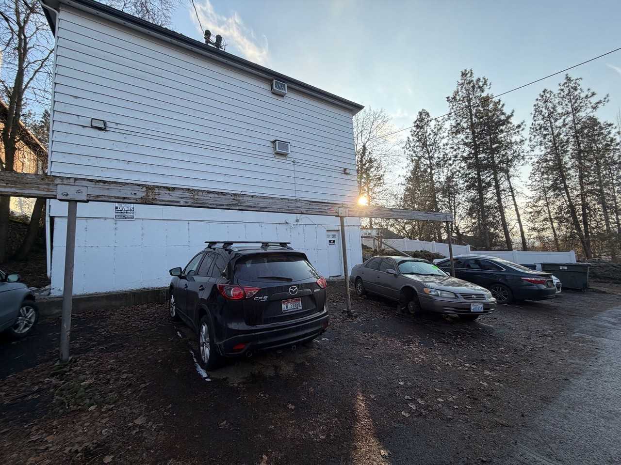 1104 West 7th Avenue Apartments - Photo 5 of 12